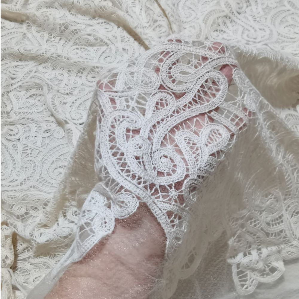 Embroidery Net Dress - Ropa bordada de color marfil con