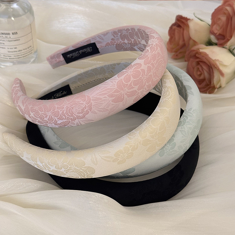 Embroidery Hooping - Diademas de esponja con flores rosas
