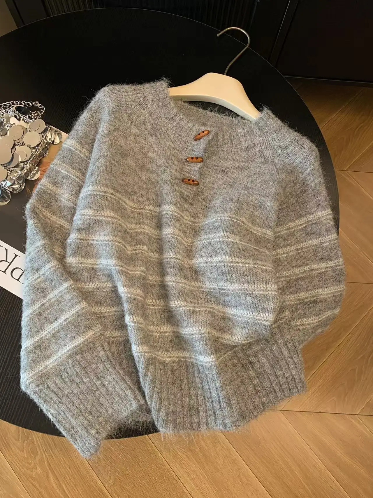 Suéter de Lana y Cachemira a R - Embroidery A reseña y precio