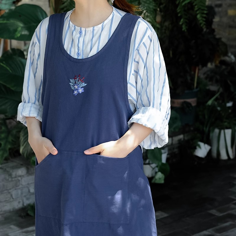 Delantal de cocina bordado de  - Embroidery Apron reseña y precio