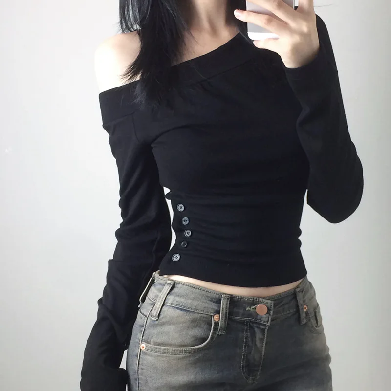 Camiseta Vintage Y2K con Boton - Embroidery A reseña y precio