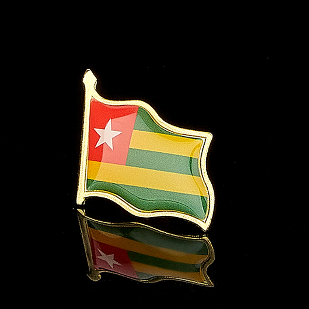 Broche con insignia de solapa  - Embroidery World reseña y precio